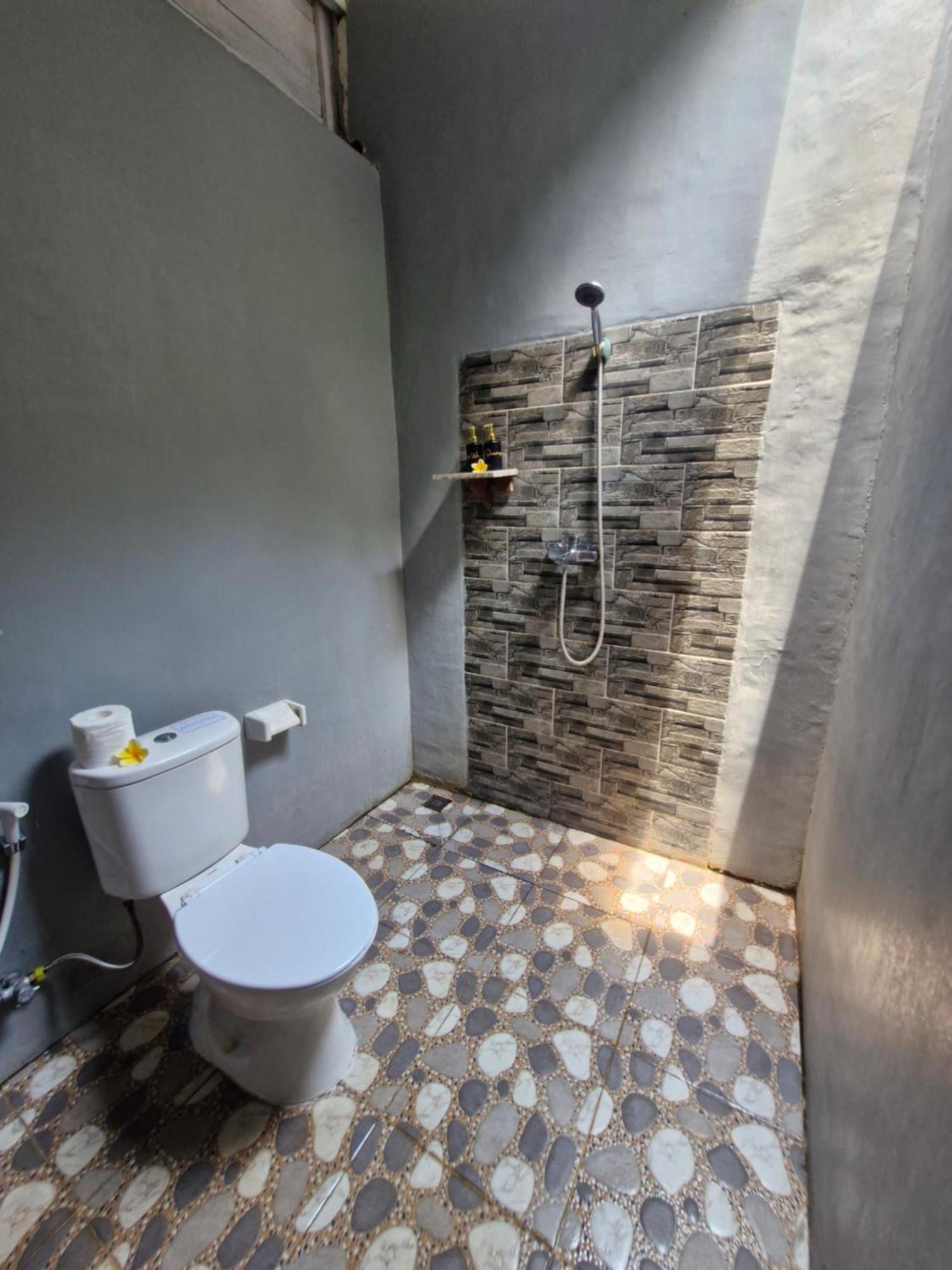 The Layar Homestay Batununggul Eksteriør bilde